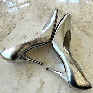 Pollini Made in Italy Silver Classic Timeless Pumps 3 In Heels Size 40 or 10US